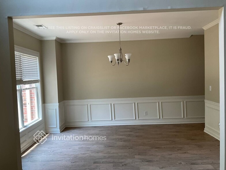 Building Photo - 1917 Peach Shoals Cir