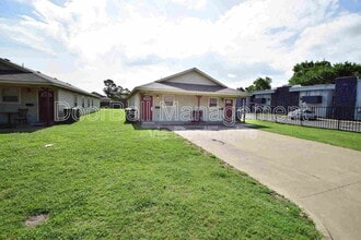 Building Photo - 6013 S Madison Pl