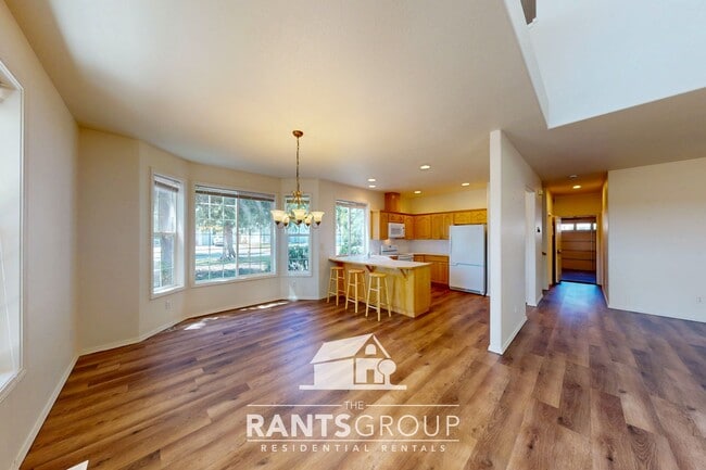 Building Photo - Spacious 3-Bedroom Home on a Corner Lot in Lacey!