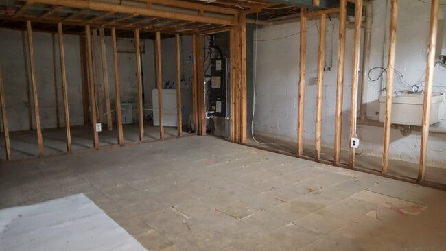 Building Photo - Spacious 3-Bedroom Townhome for Rent in Aberdeen – A Must See!