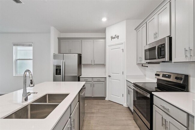 Building Photo - 2509 Relaxing Ln