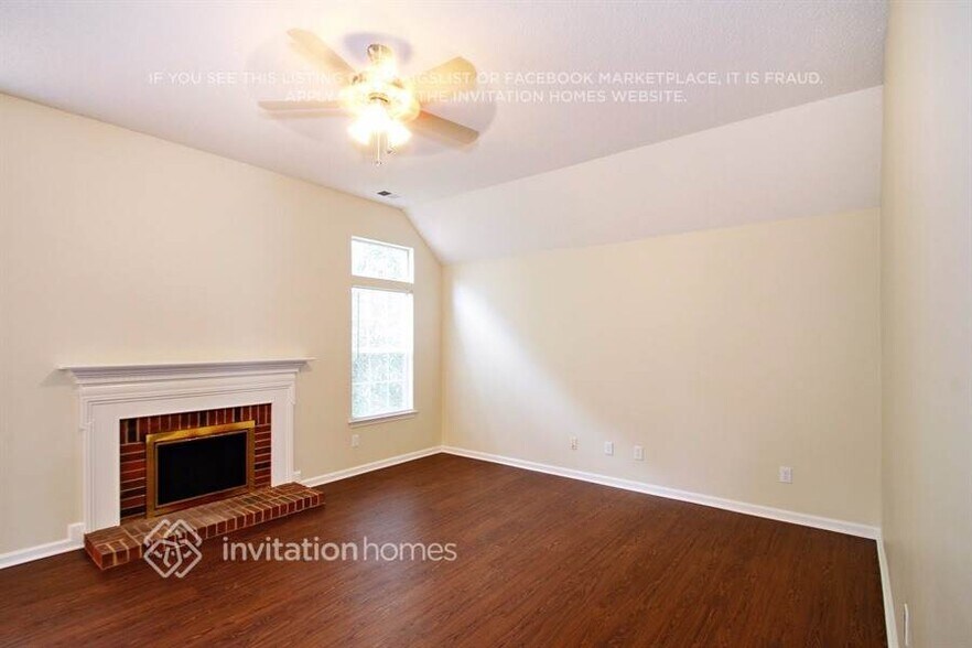 Building Photo - 11626 Long Forest Dr