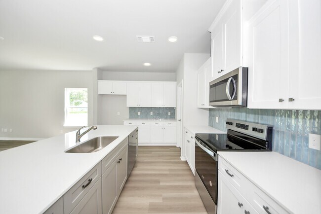 Building Photo - 638 Stovall Dr