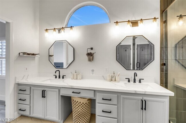 Building Photo - 10082 Prairie Dove Ave