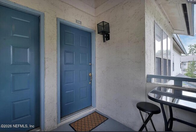 Building Photo - 5615 San Juan Ave