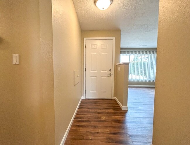 Building Photo - 4998 Arrowood Ct SE
