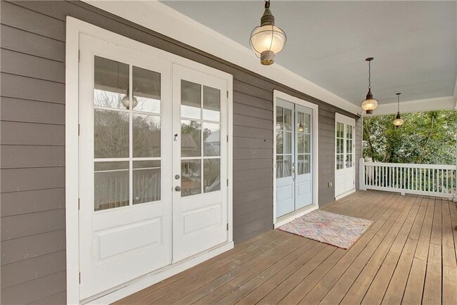 Building Photo - 10559 Serenbe Ln