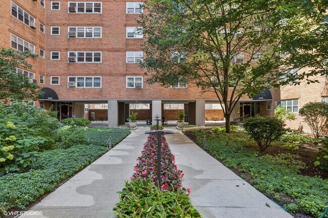Building Photo - 4920 N Marine Dr