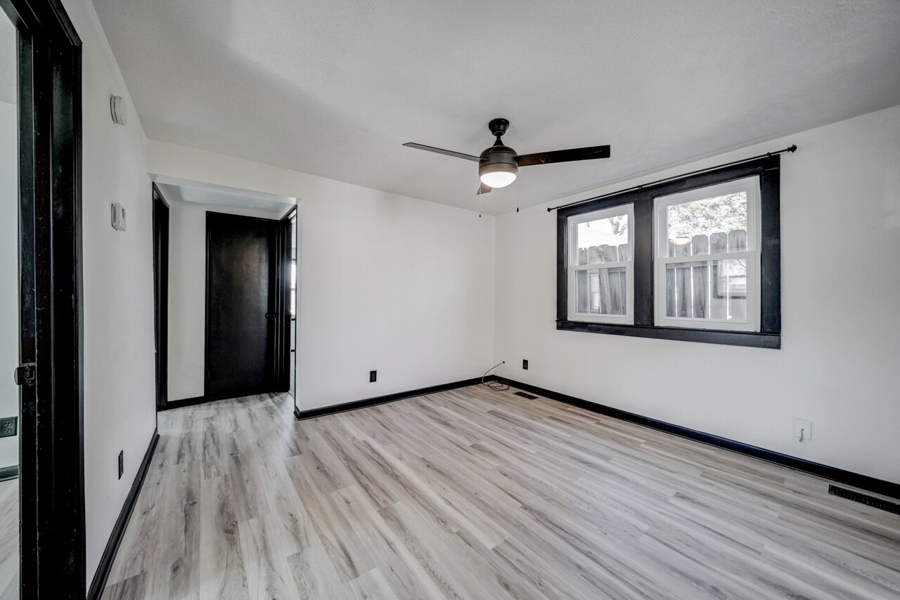 Building Photo - 4808 Hillside St