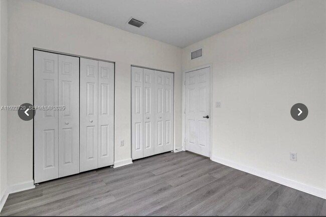 Building Photo - 10091 W 35th Ln