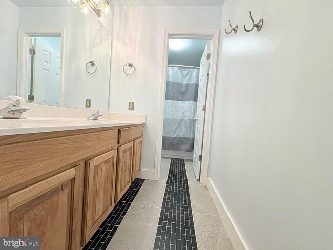 Building Photo - 5 Artillery Dr