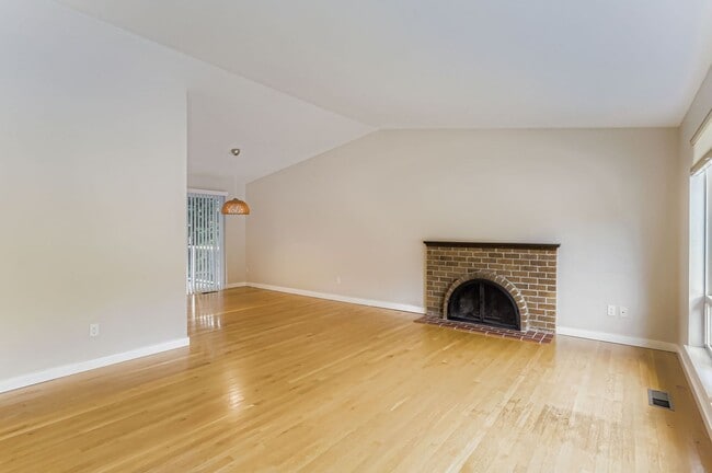 Building Photo - Beautiful Redmond Home Near Microsoft and ...
