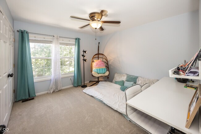 Building Photo - 5889 Pebblestream Dr