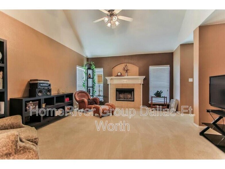 Building Photo - 9910 Wethers Field Cir