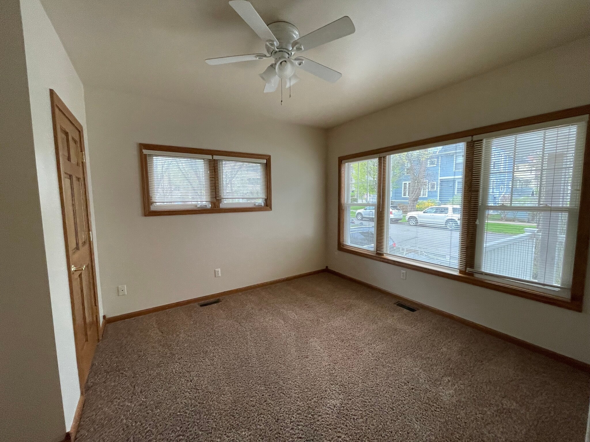 Building Photo - 806 Sybil St