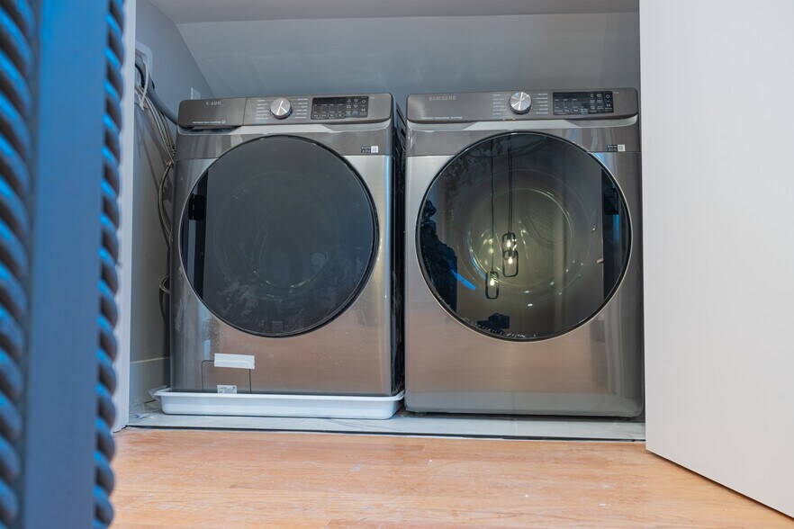 Building Photo - 85 Cannon St