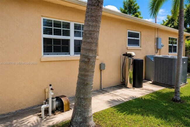 Building Photo - 5062 NW 41st Pl