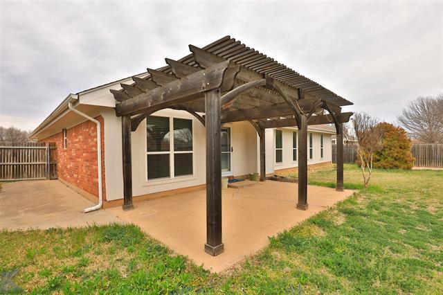 Building Photo - 2965 Red Oak Cir
