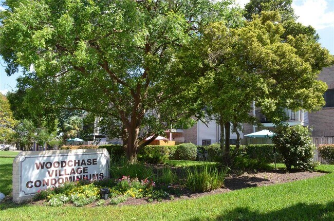 Building Photo - 10176 Oakberry St