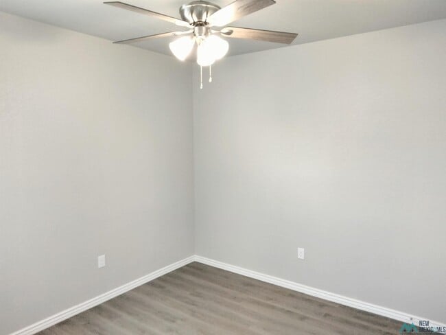 Building Photo - 1308 Sonora Rd