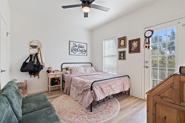 Building Photo - 310 Saddle Blanket Dr