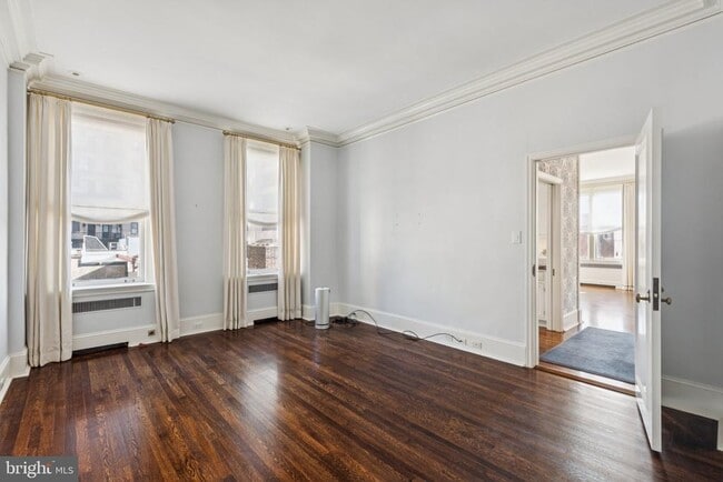 Building Photo - 237 S 18th St