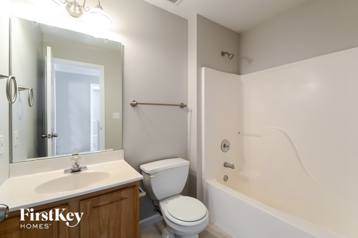 Building Photo - 203 Dardenne Run Ct