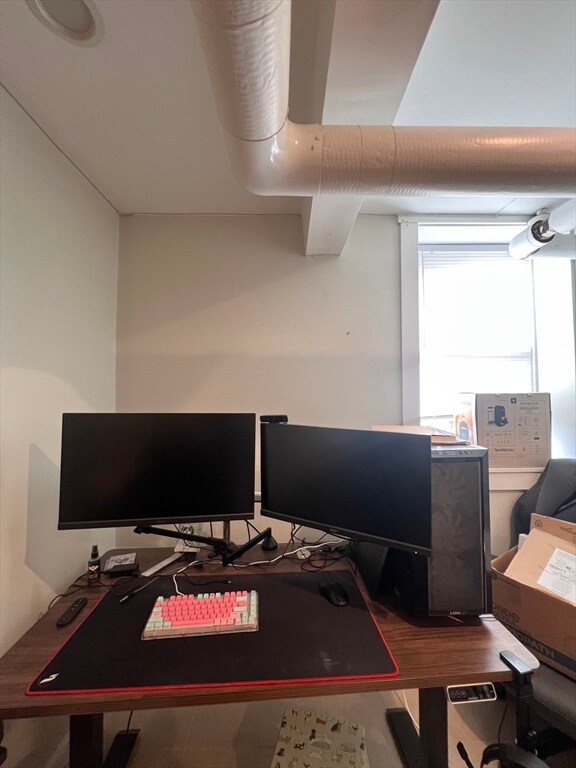 Building Photo - 475 Broadway