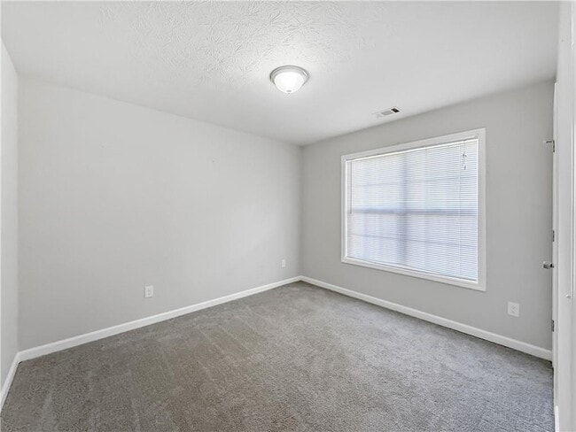Building Photo - 4410 Wessington Ln