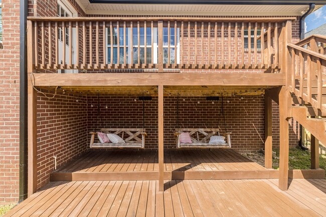 Building Photo - 4893 Somerset Dr