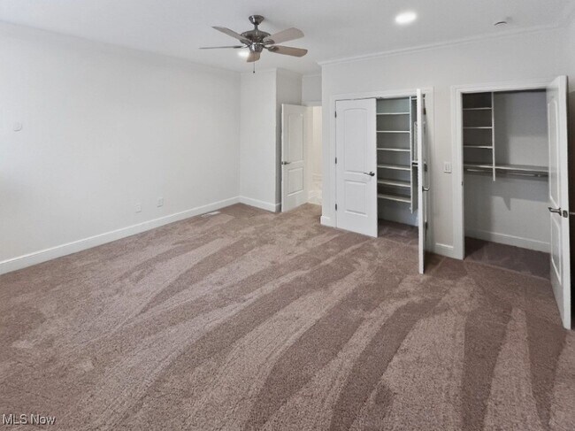 Building Photo - 2033 Fairview Ave