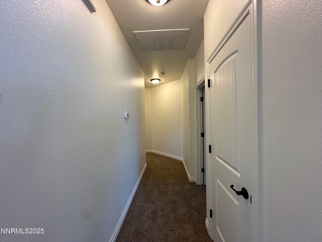 Building Photo - 18230 Polar Bear Ct