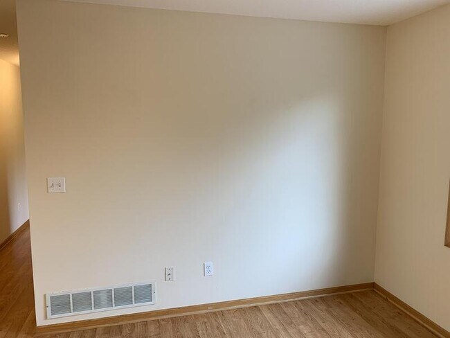 Building Photo - 6403 River Mill Dr