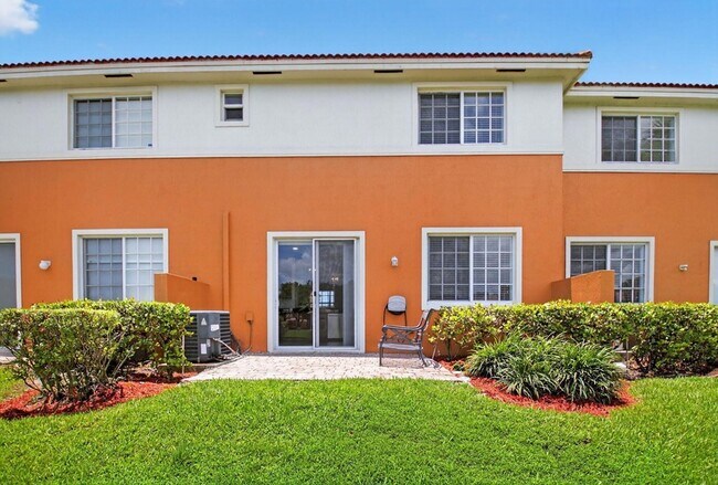 Building Photo - 7409 Sarentino Ln