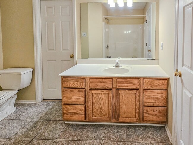 Building Photo - 857 Ashley Michelle Ct