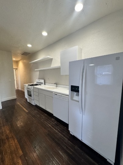 Building Photo - Charming Historic "Shot Gun Style" 2 bedroom Duplex