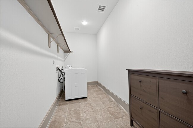 Building Photo - 9702 Lauren Briar Ln