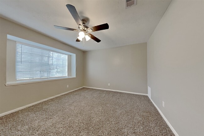 Building Photo - 7010 Durango Dr