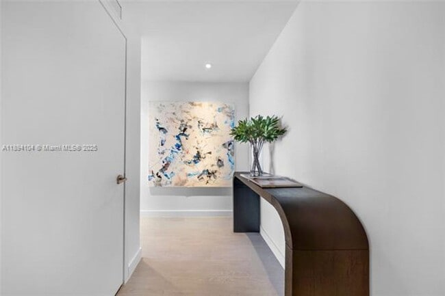 Building Photo - 500 Alton Rd