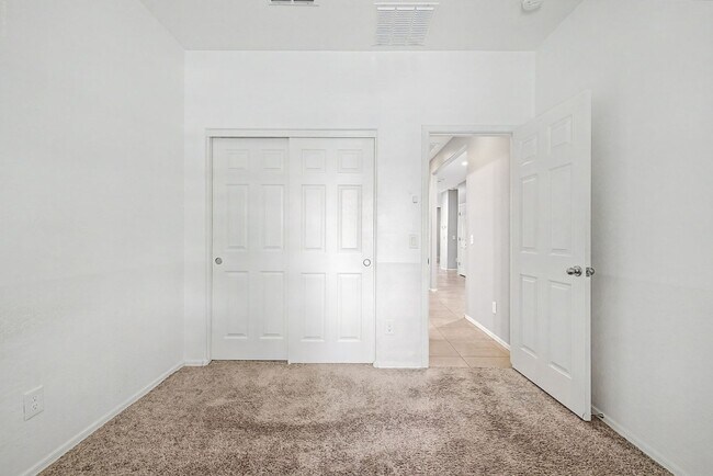 Building Photo - 21248 W Palm Ln