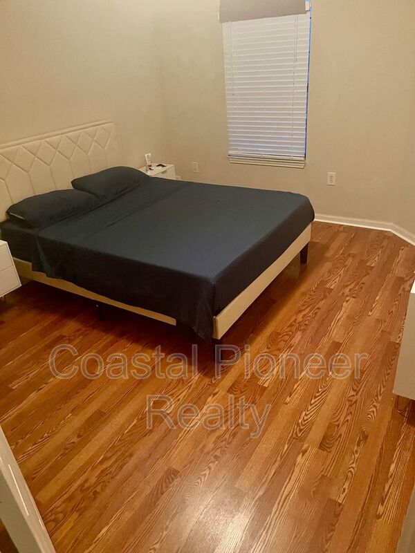 Building Photo - 2141 Portofino Pl