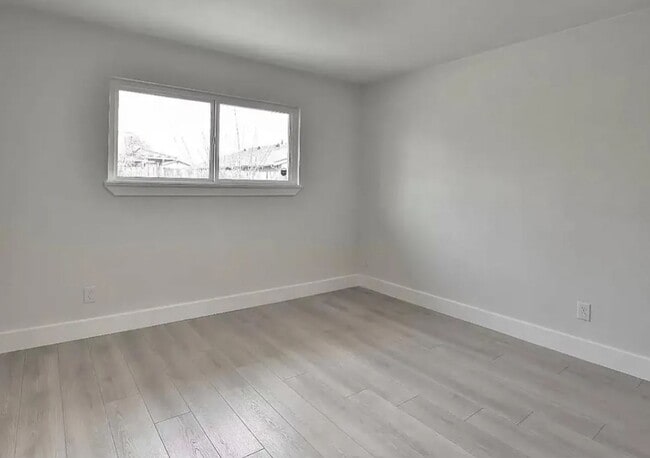 Building Photo - 2841 Utah Ave