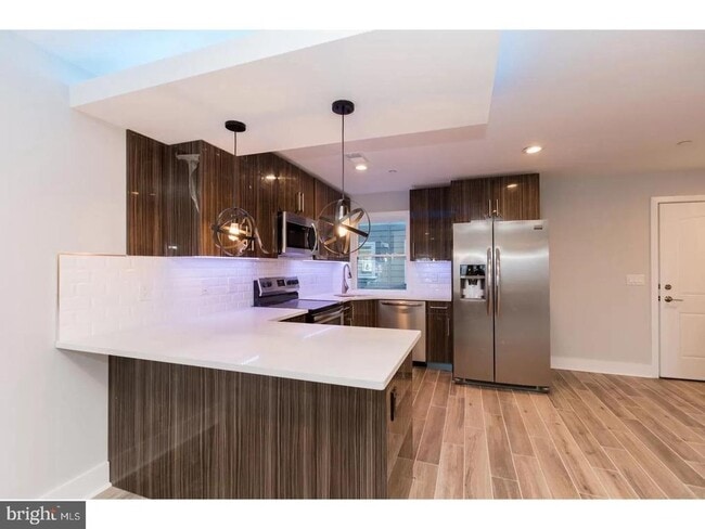 Building Photo - 2564 Frankford Ave