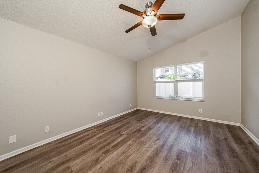 Building Photo - 4075 Sabal Lakes Rd