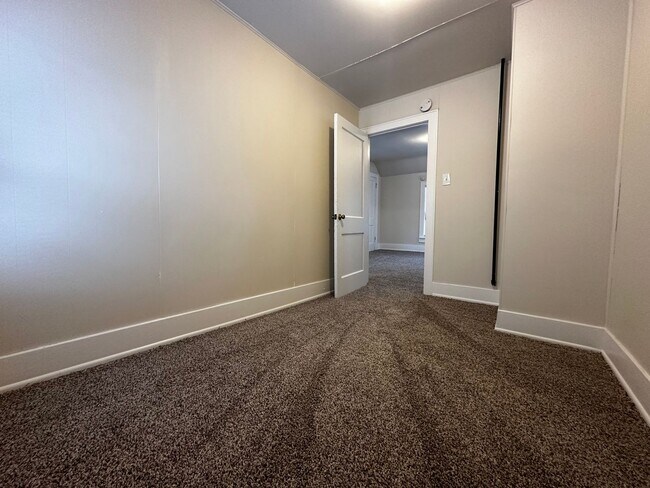 Building Photo - 1020 Berner St