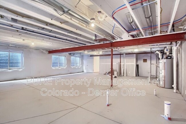 Building Photo - 1057 Torrey St