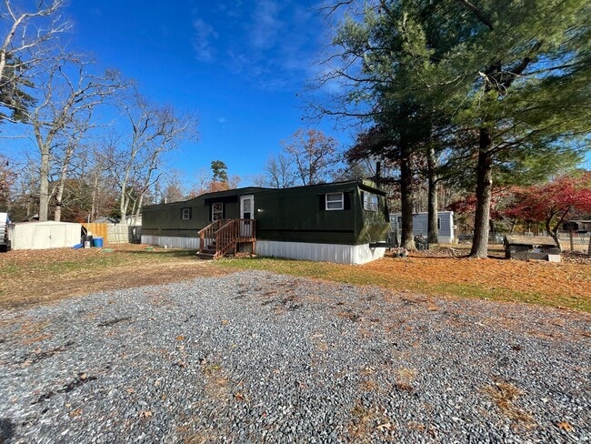 Building Photo - FOR RENT 3 Bedroom, 1 Bath Home in Laurel Lakes, NJ $1570