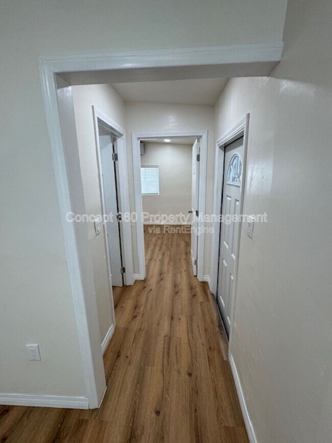 Building Photo - 5762 Cedar Ave