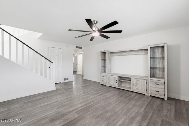 Building Photo - 1628 E Hermosa Dr