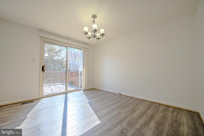 Building Photo - 12921 Freestone Ct